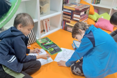 10.-10.-2024-2.B-Pohadky-program-ve-skolni-knihovne-14