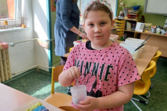 14.-4.-2025-2.B-Umelecky-festival-1.-stupne-vyroba-rucniho-papiru-35