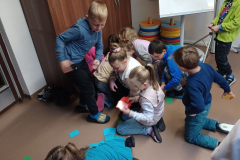 23.-10.-2024-2.B-Pasovani-na-Rytire-ctenarskeho-radu-v-Mestske-knihovne-15