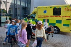 9.-5.-2024-1.B-Moje-maminka-lekarka-muj-tatinek-zachranar-32