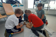 9.-5.-2024-1.B-Moje-maminka-lekarka-muj-tatinek-zachranar-71