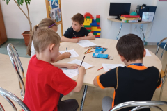 9.-5.-2024-1.B-Moje-maminka-lekarka-muj-tatinek-zachranar-93