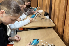 817399D9-5128-463B-9DA3-82CCE91E7FFE